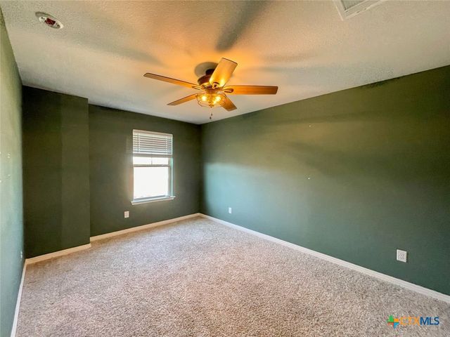 108 Old Stagecoach Road, Jarrell, TX 76537