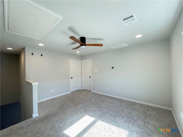 108 Old Stagecoach Road, Jarrell, TX 76537