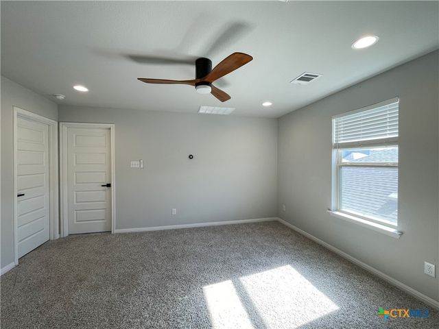 108 Old Stagecoach Road, Jarrell, TX 76537