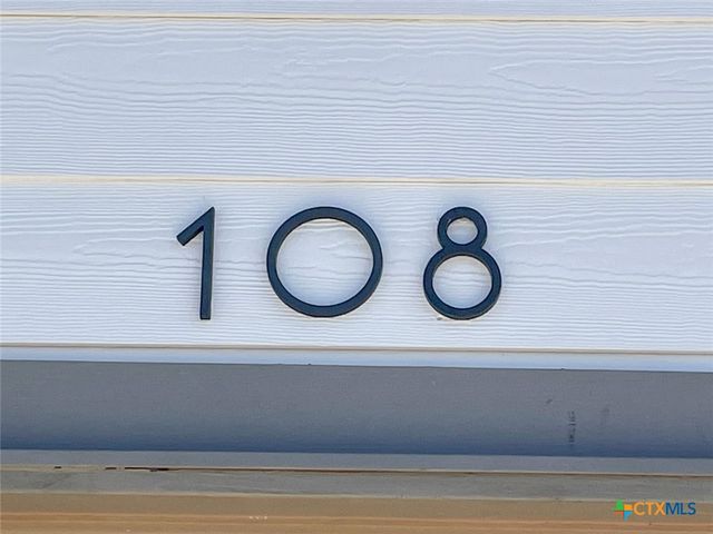 108 Old Stagecoach Road, Jarrell, TX 76537