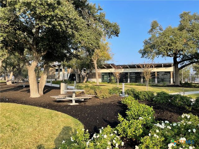 108 Old Stagecoach Road, Jarrell, TX 76537