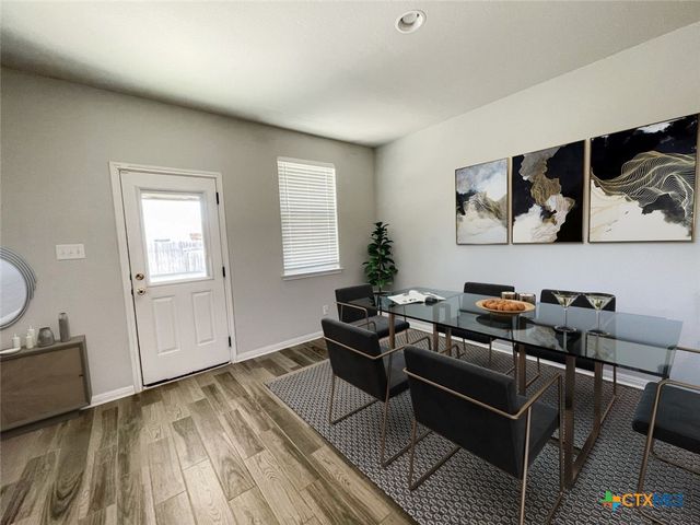 108 Old Stagecoach Road, Jarrell, TX 76537