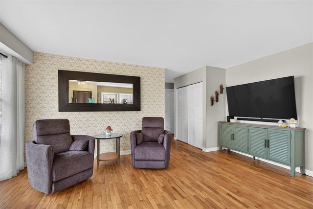 5513 Sherwood Drive, Jackson, MI 49201