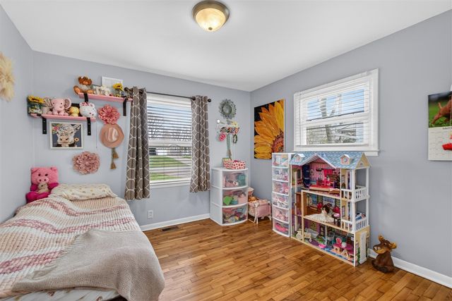 5513 Sherwood Drive, Jackson, MI 49201