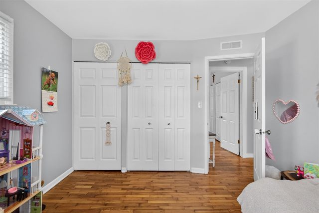 5513 Sherwood Drive, Jackson, MI 49201