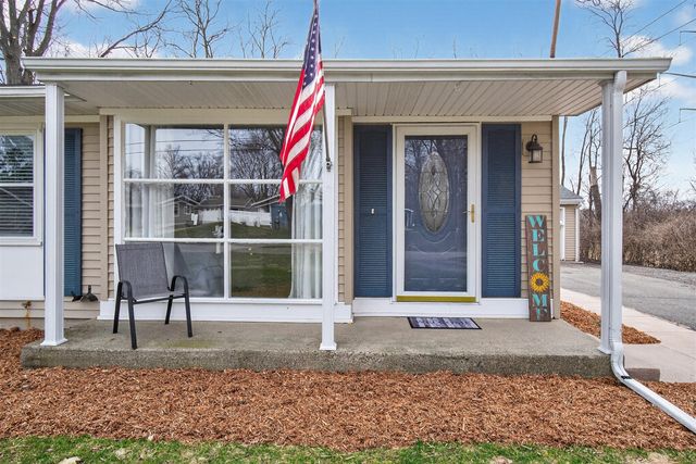 5513 Sherwood Drive, Jackson, MI 49201