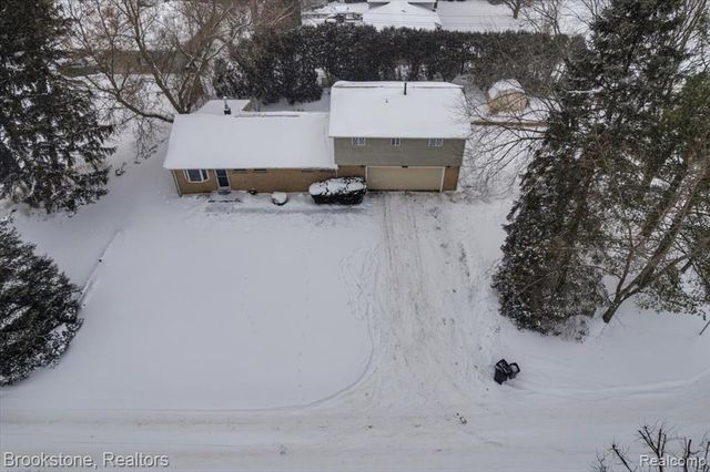 4785 Sylvanview Drive, Clarkston, MI 48348