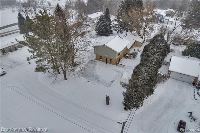 4785 Sylvanview Drive, Clarkston, MI 48348