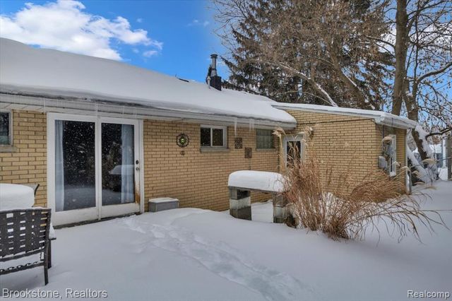 4785 Sylvanview Drive, Clarkston, MI 48348