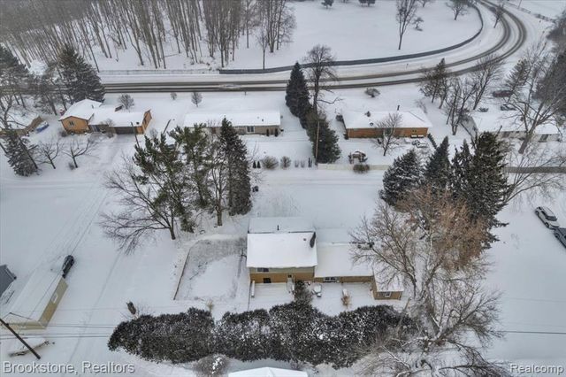 4785 Sylvanview Drive, Clarkston, MI 48348