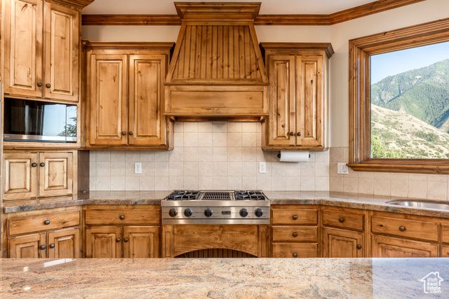 2572 E STONEBURY LOOP RD, Springville, UT 84663