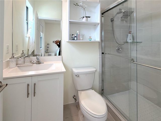 10606 W 32nd Lane, Hialeah, FL 33018
