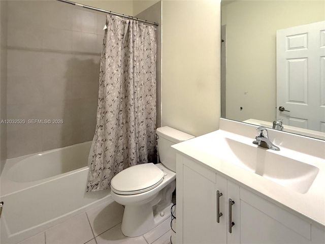 10606 W 32nd Lane, Hialeah, FL 33018