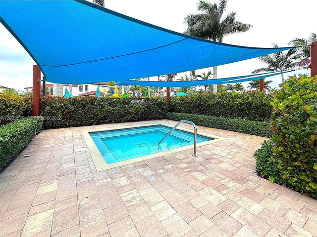 10606 W 32nd Lane, Hialeah, FL 33018