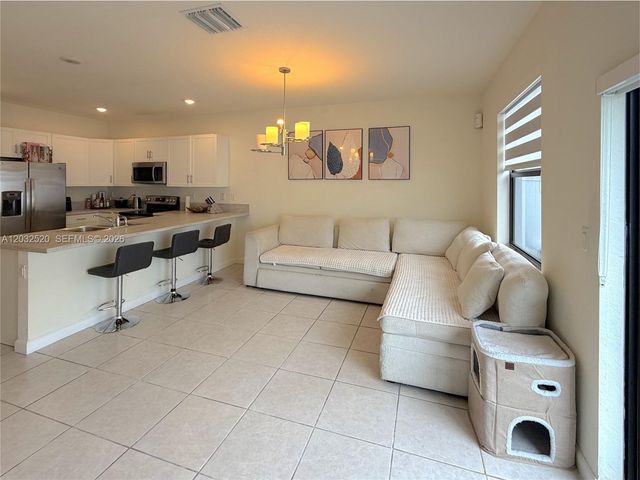 10606 W 32nd Lane, Hialeah, FL 33018