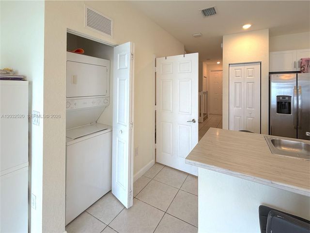 10606 W 32nd Lane, Hialeah, FL 33018