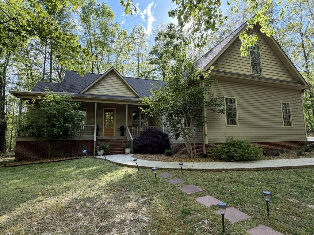 1629 Clifftops Ave, Monteagle, TN 37356