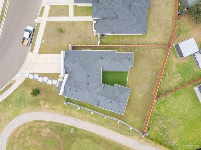 3223 Lago Superior, Edinburg, TX 78542
