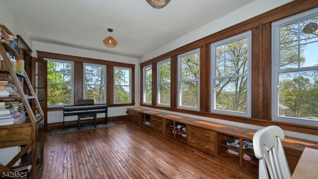 39 Elm St, Butler Boro, NJ 07405