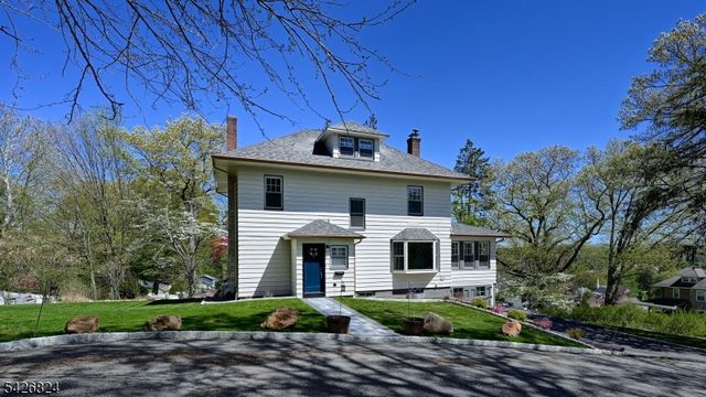 39 Elm St, Butler Boro, NJ 07405