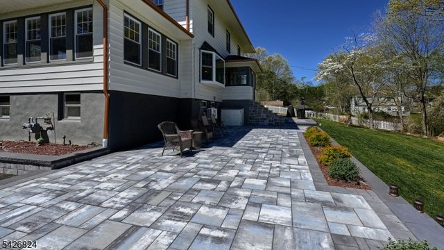 39 Elm St, Butler Boro, NJ 07405