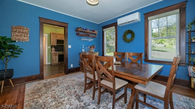 39 Elm St, Butler Boro, NJ 07405