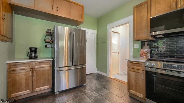 39 Elm St, Butler Boro, NJ 07405
