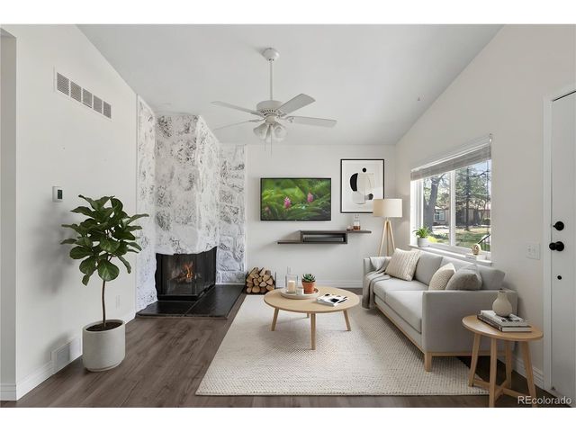 3572 S Kittredge St A, Aurora, CO 80013