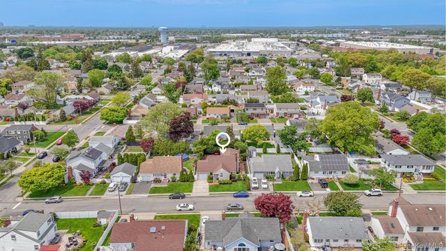 249 N 6th Street, Bethpage, NY 11714