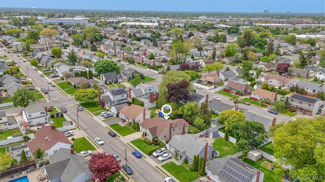 249 N 6th Street, Bethpage, NY 11714