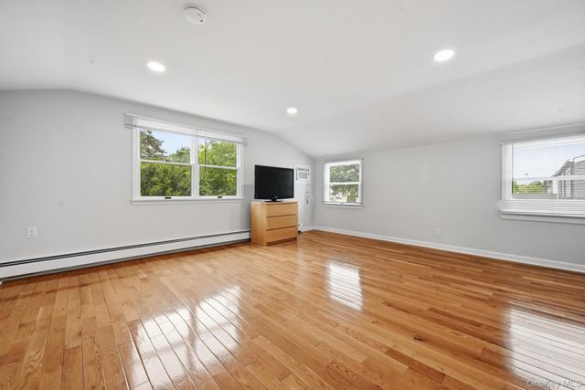 249 N 6th Street, Bethpage, NY 11714