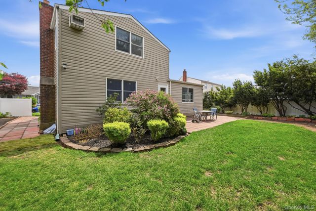 249 N 6th Street, Bethpage, NY 11714