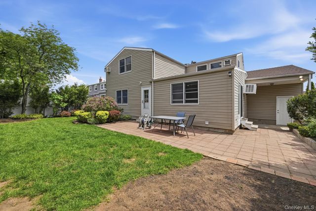 249 N 6th Street, Bethpage, NY 11714