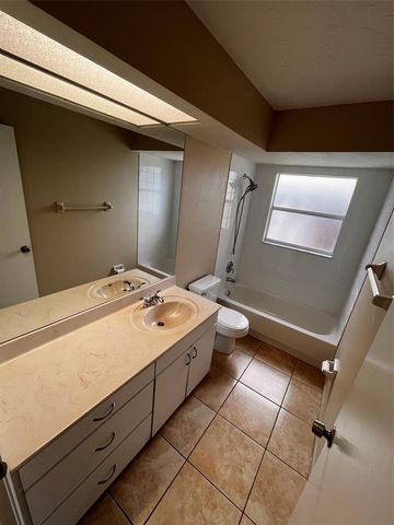 7241 MAUNA LOA BOULEVARD, Sarasota, FL 34241