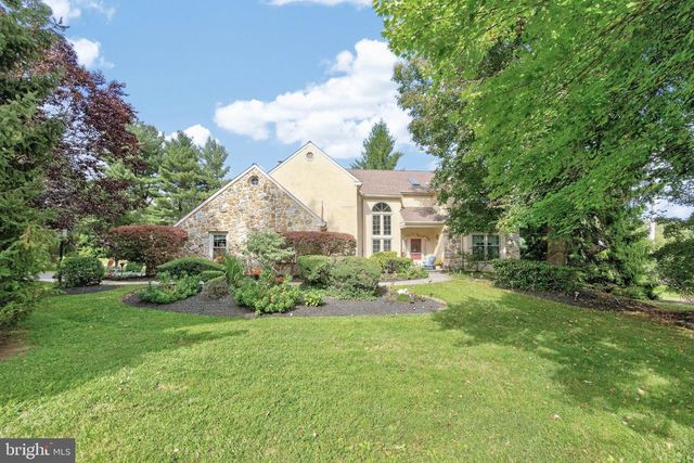 1606 E GLENMONT LN, West Chester, PA 19380