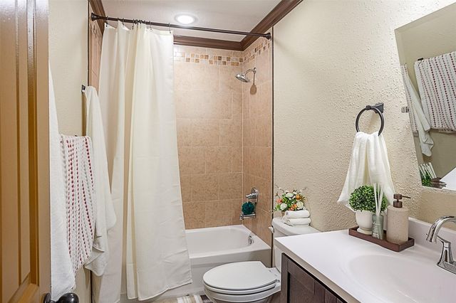 105 Butler Road, Vidor, TX 77662