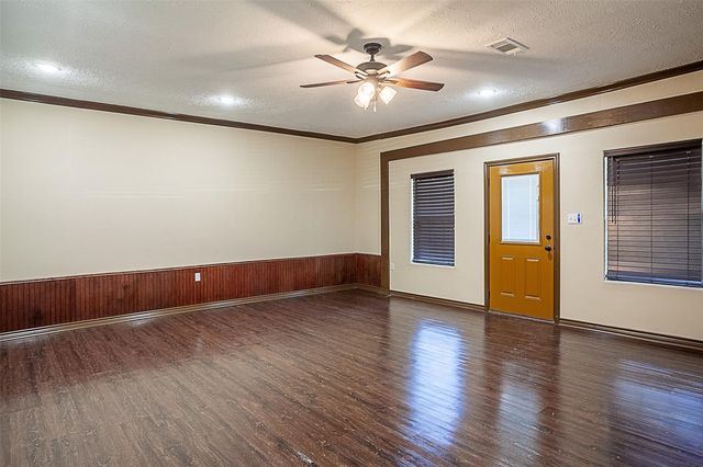 105 Butler Road, Vidor, TX 77662