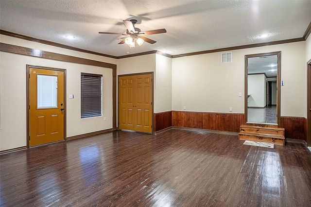 105 Butler Road, Vidor, TX 77662