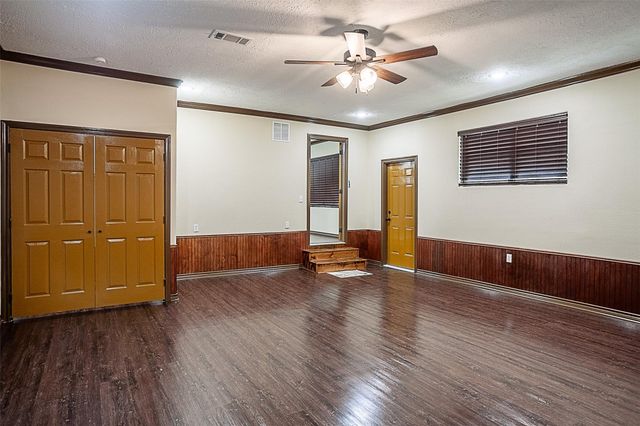 105 Butler Road, Vidor, TX 77662