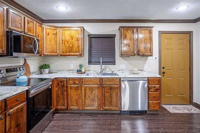 105 Butler Road, Vidor, TX 77662