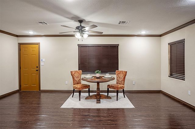 105 Butler Road, Vidor, TX 77662