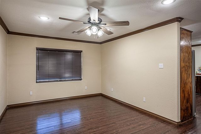 105 Butler Road, Vidor, TX 77662