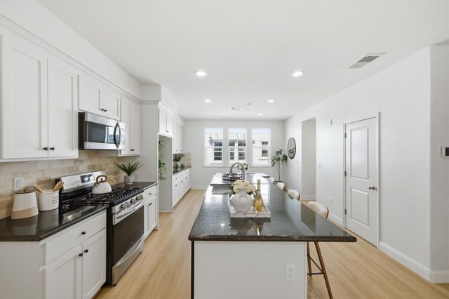 283 Wild Rose Way, Milpitas, CA 95035