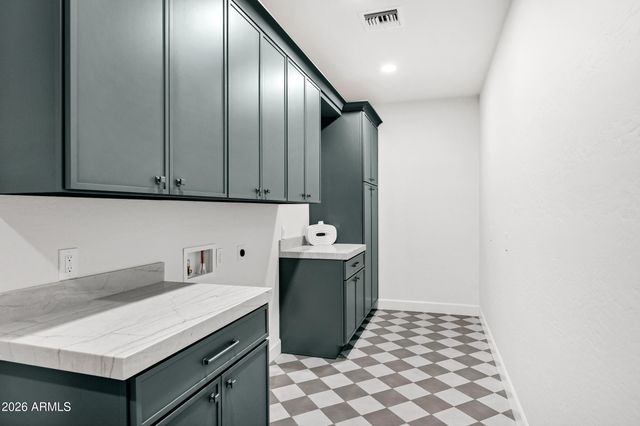 1833 W MEAD Place, Chandler, AZ 85248