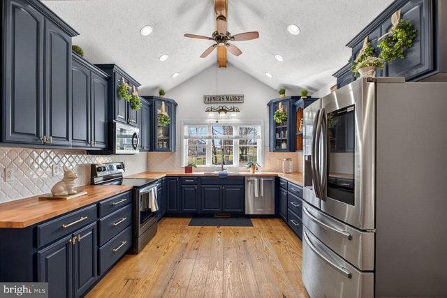 798 TURKEY KNOB RD, Quicksburg, VA 22847