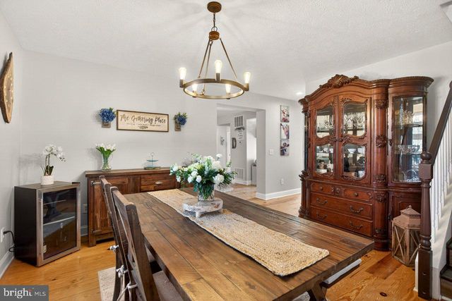 798 TURKEY KNOB RD, Quicksburg, VA 22847