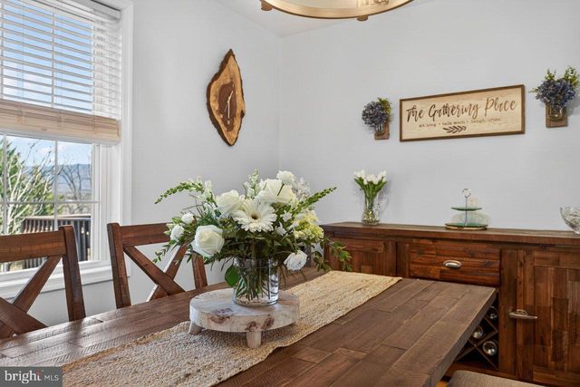 798 TURKEY KNOB RD, Quicksburg, VA 22847