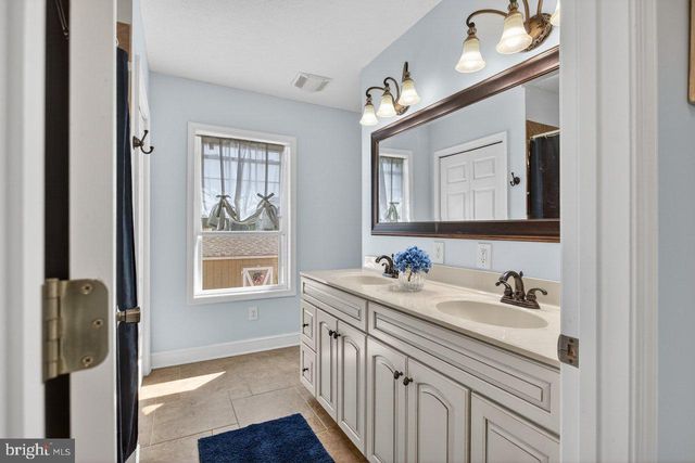 798 TURKEY KNOB RD, Quicksburg, VA 22847