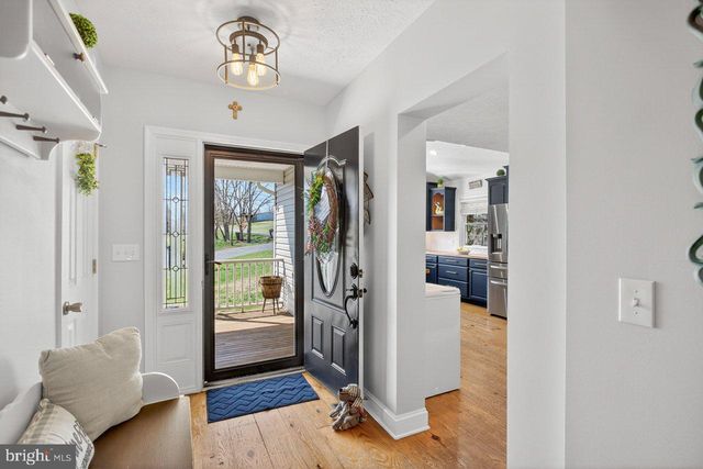 798 TURKEY KNOB RD, Quicksburg, VA 22847