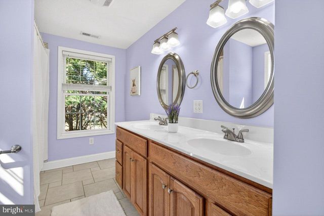 798 TURKEY KNOB RD, Quicksburg, VA 22847